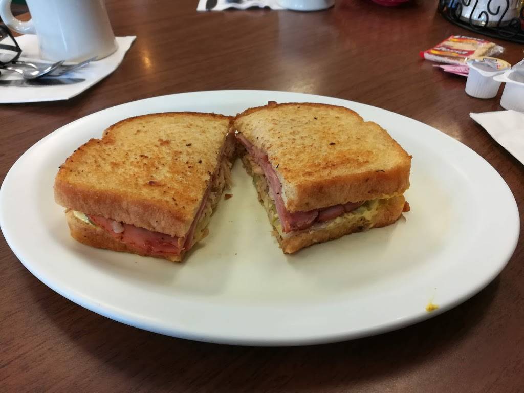 Dahls Diner | restaurant | 5125 NY-104, Oswego, NY 13126, USA | 3153437815 OR +1 315-343-7815