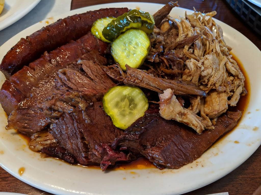 Dr. Hogly Woglys Tyler Texas BBQ | restaurant | 8136 Sepulveda Blvd, Panorama City, CA 91402, USA | 8187822480 OR +1 818-782-2480