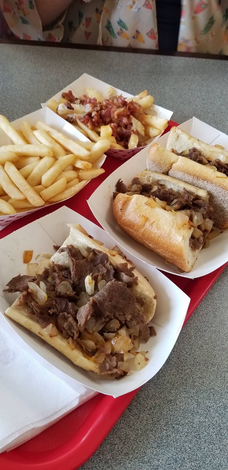South Philly Steaks & Fries | restaurant | 241 Fort Evans Rd NE Ste 639, Leesburg, VA 20176, USA | 7037377961 OR +1 703-737-7961