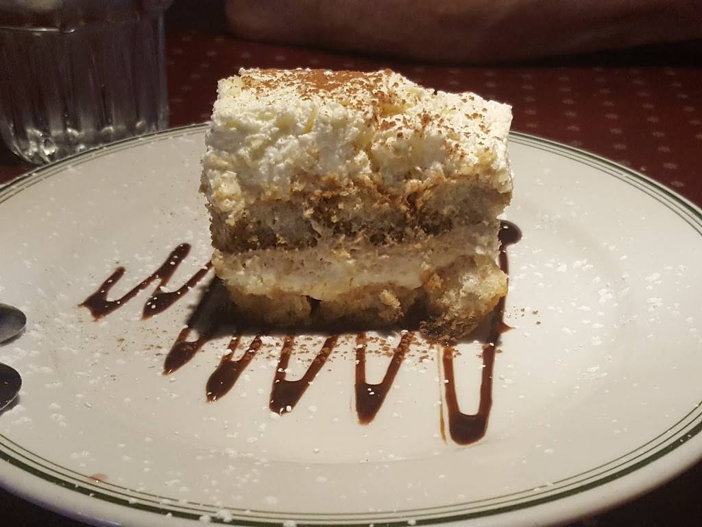 Oliverii North | restaurant | 384 Lake St, Antioch, IL 60002, USA | 8473959999 OR +1 847-395-9999