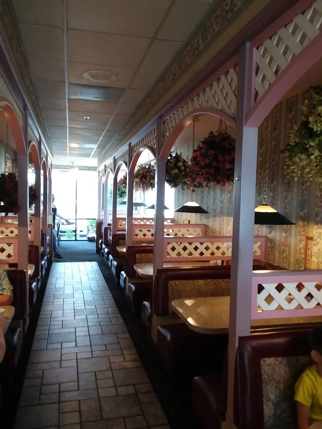 Country Waffles | restaurant | 3050 W Shaw Ave #101, Fresno, CA 93711, USA | 5592713089 OR +1 559-271-3089