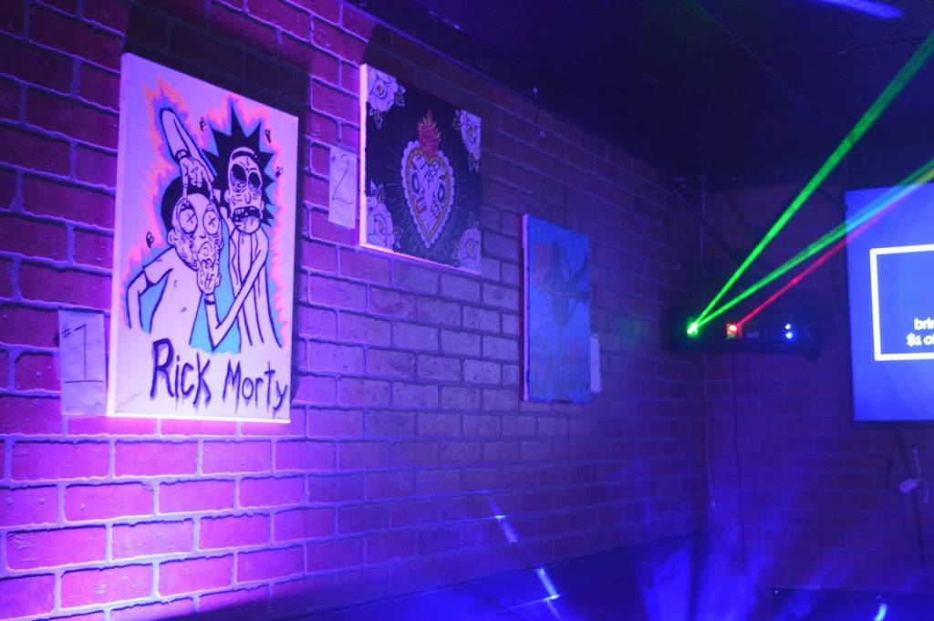 Drifters Cocktails | night club | 18240 Soledad Canyon Rd, Canyon Country, CA 91387, USA | 6612522471 OR +1 661-252-2471