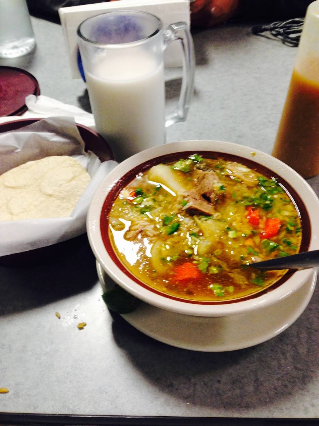 Al Estilo Michoacan | restaurant | 12050 SW Allen Blvd, Beaverton, OR 97008, USA | 5037467481 OR +1 503-746-7481