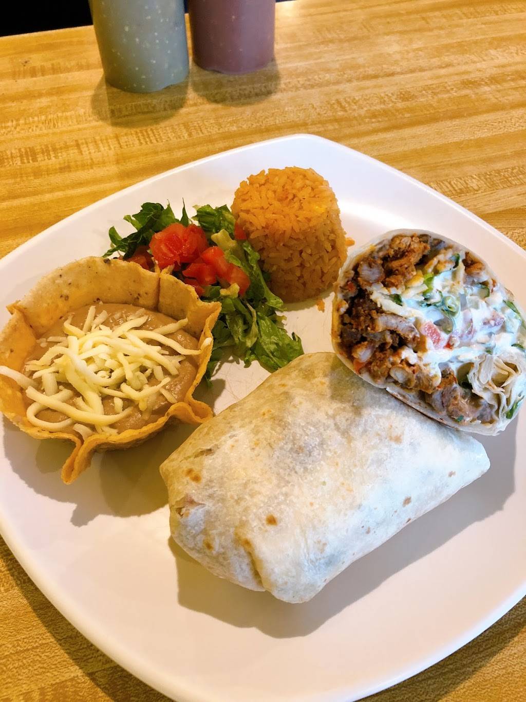 Mexcal Mexican Grill and Bar | restaurant | 58 N Wolf Rd, Wheeling, IL 60090, USA | 8478080188 OR +1 847-808-0188