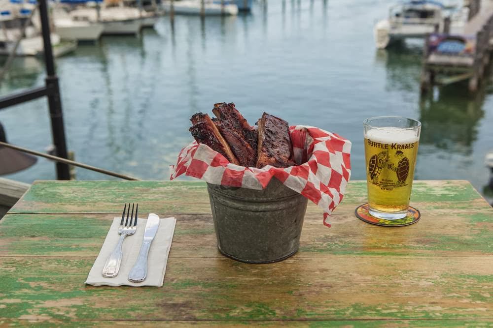 Turtle Kraals | restaurant | 220 Margaret St, Key West, FL 33040, USA | 3052942640 OR +1 305-294-2640