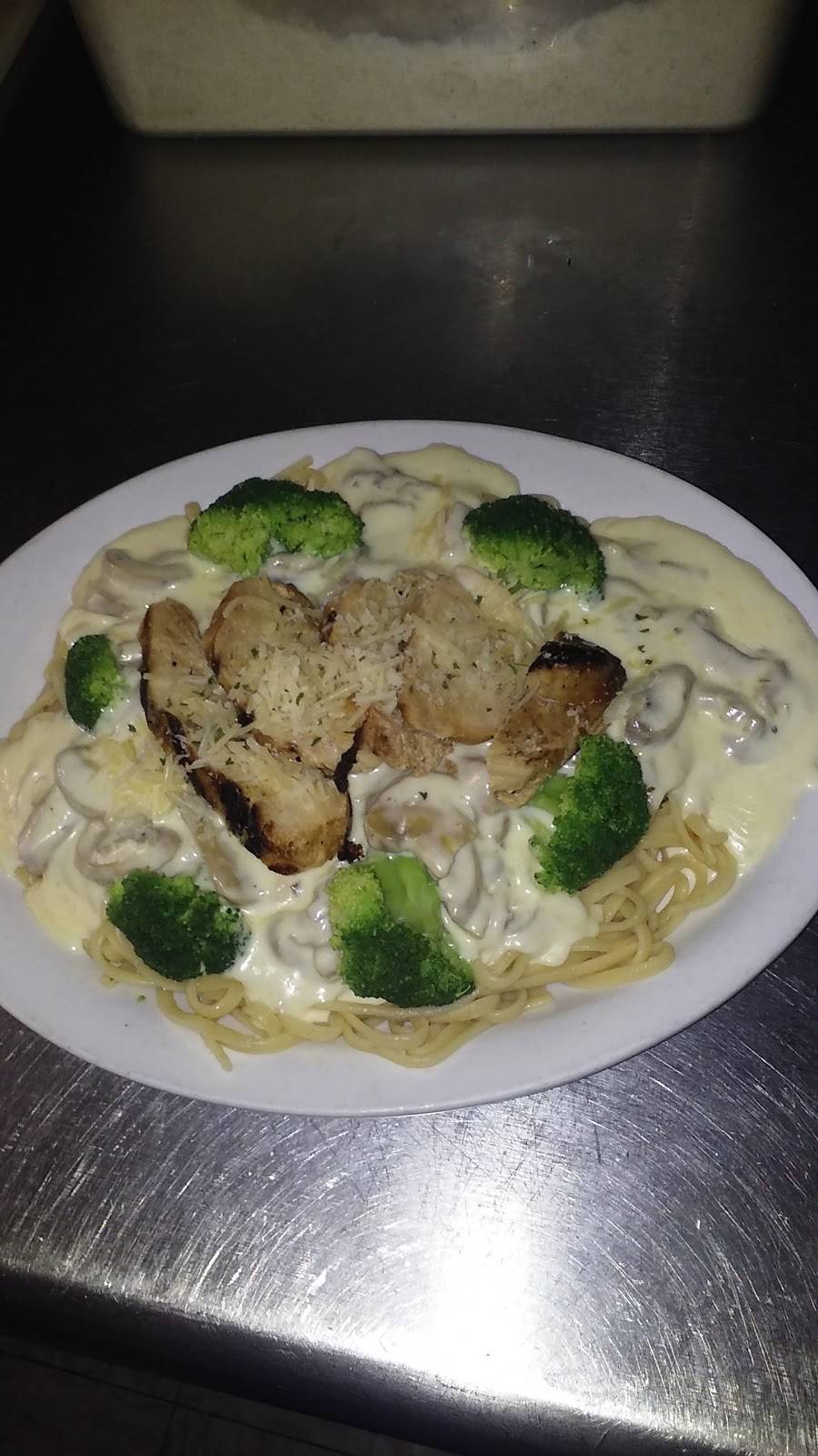 Severinos Restaurant & Lounge | restaurant | 35125 Vine St, Willowick, OH 44095, USA | 4409460770 OR +1 440-946-0770