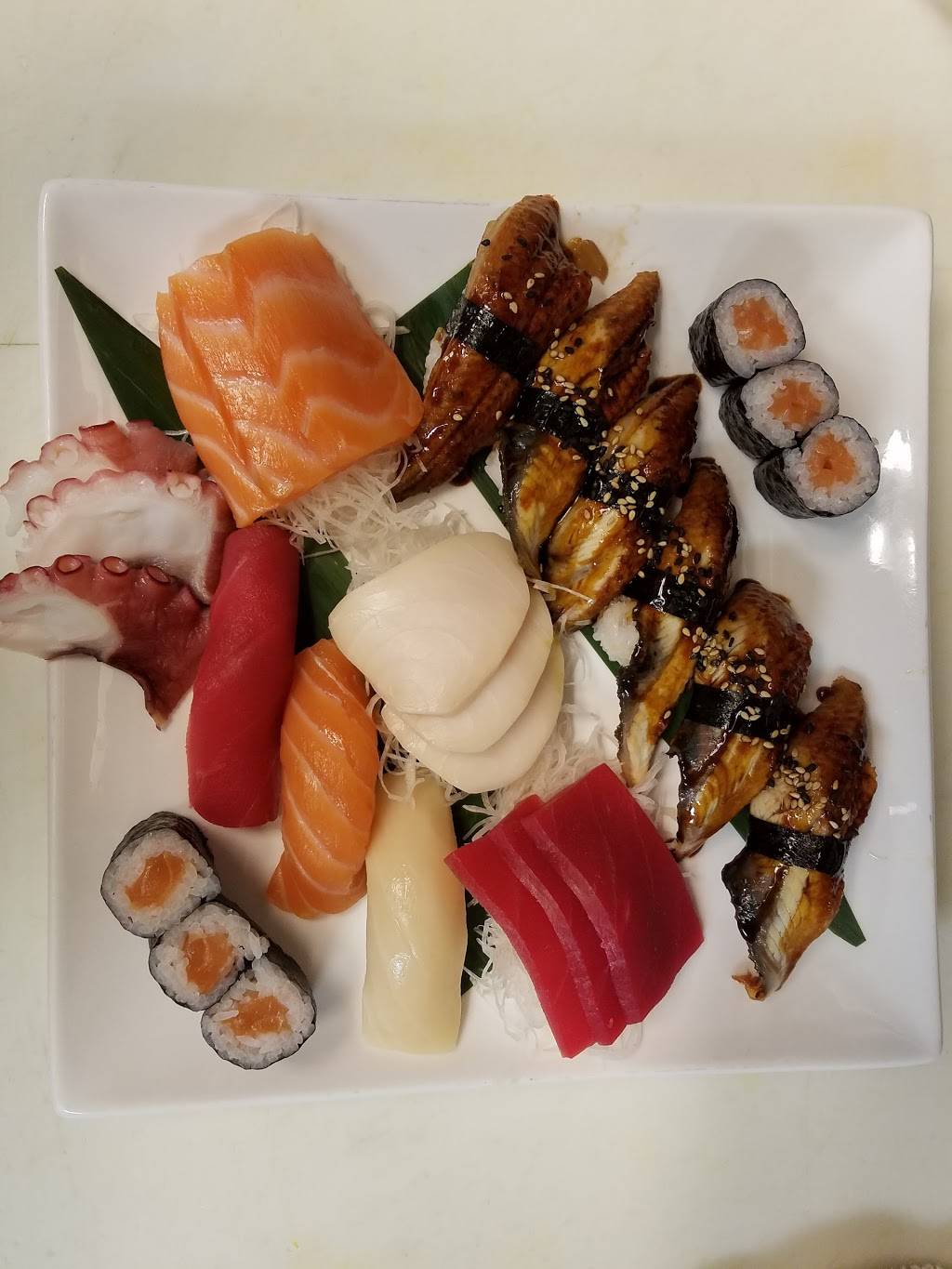 Kohan Japanese Restaurant | restaurant | 730 W Maxwell St, Chicago, IL 60607, USA | 3124216254 OR +1 312-421-6254