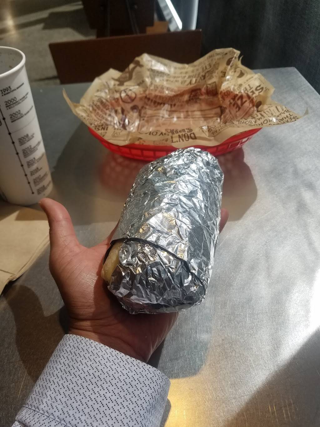 Chipotle Mexican Grill | restaurant | 400 Howard St Ste 110, San Francisco, CA 94105, USA | 4154420211 OR +1 415-442-0211