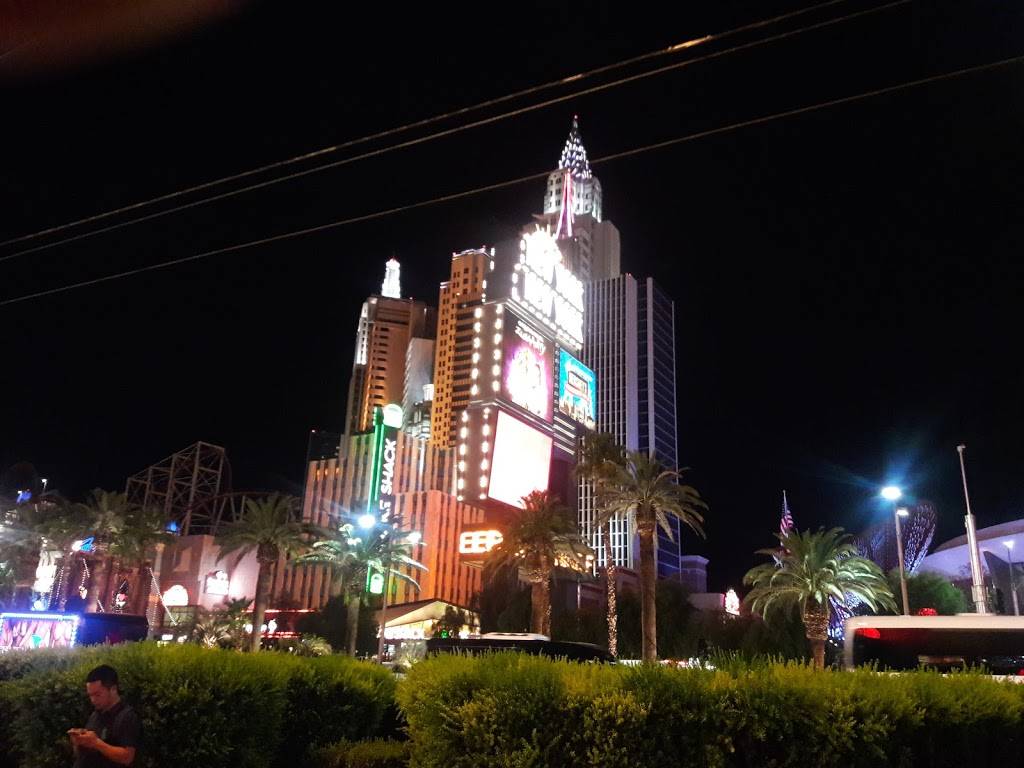 Fatburger | restaurant | 3763 Las Vegas Blvd S, Las Vegas, NV 89109, USA | 7027364733 OR +1 702-736-4733