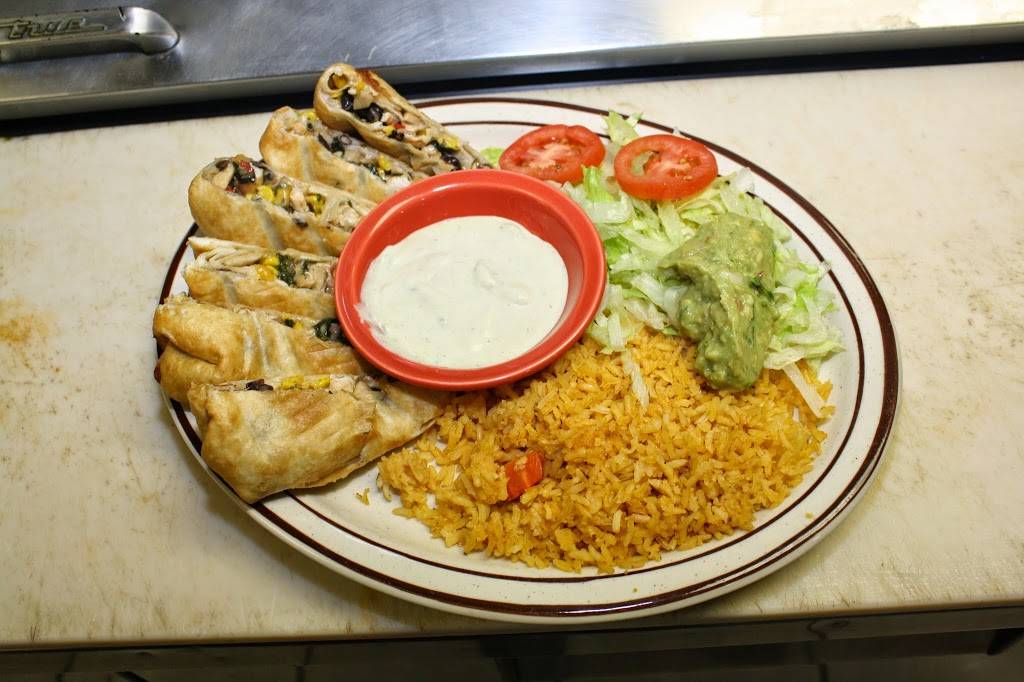 Good Tequilas Mexican Grill | restaurant | 950 Elk Grove Town Center, Elk Grove Village, IL 60007, USA | 8478715164 OR +1 847-871-5164