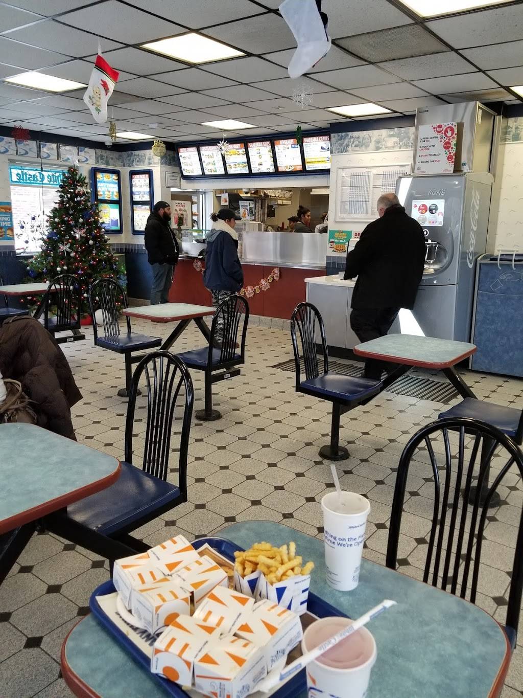 White Castle | restaurant | 37 NJ-17, Hasbrouck Heights, NJ 07604, USA | 2012886835 OR +1 201-288-6835