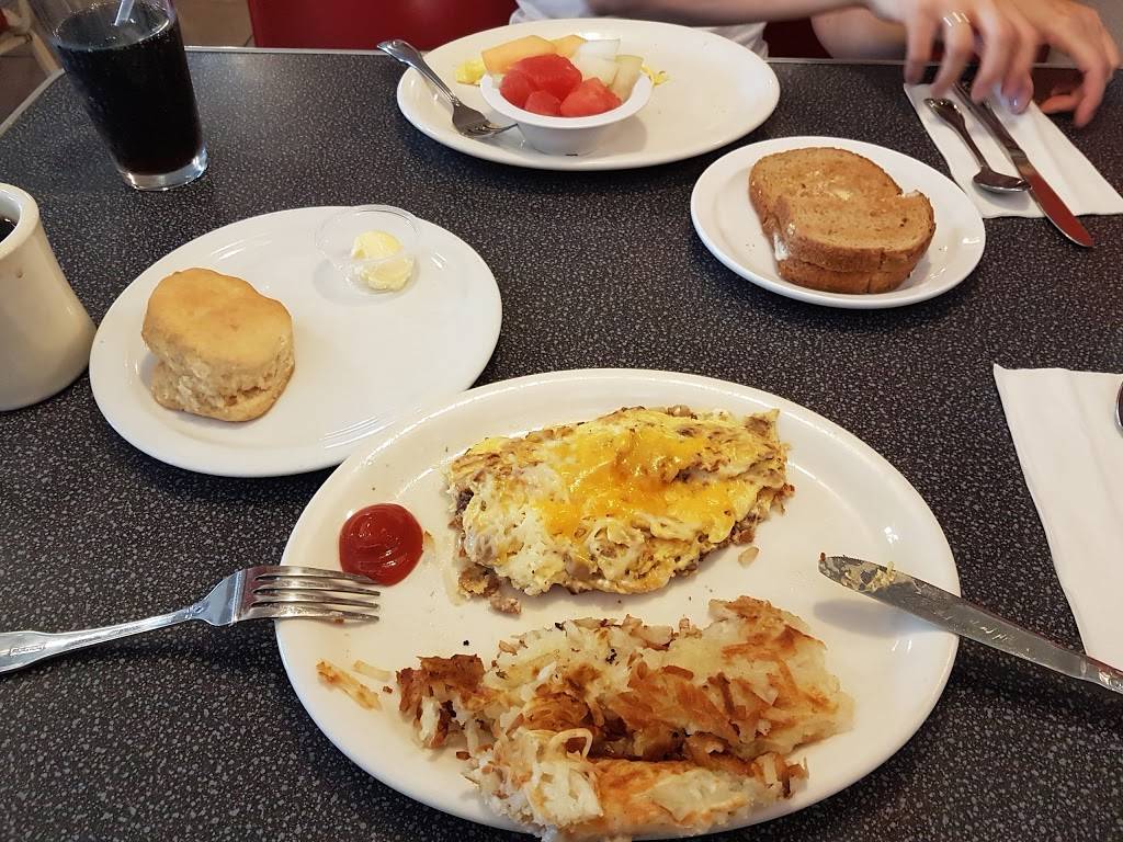 Bar-B-Q Pit | restaurant | 1720 G St, Merced, CA 95340, USA | 2093832558 OR +1 209-383-2558