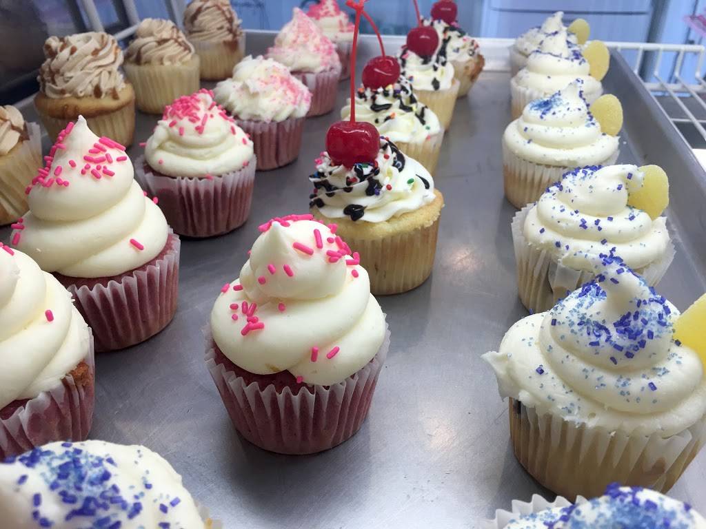 Cherry on Top Delights | bakery | 4665 Lower Roswell Rd #107, Marietta, GA 30068, USA | 6789964956 OR +1 678-996-4956