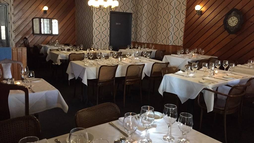 Breezy Corners Freelton | restaurant | 1480 ON-6, Hamilton, ON L8N 2Z7, Canada | 9056591556 OR +1 905-659-1556