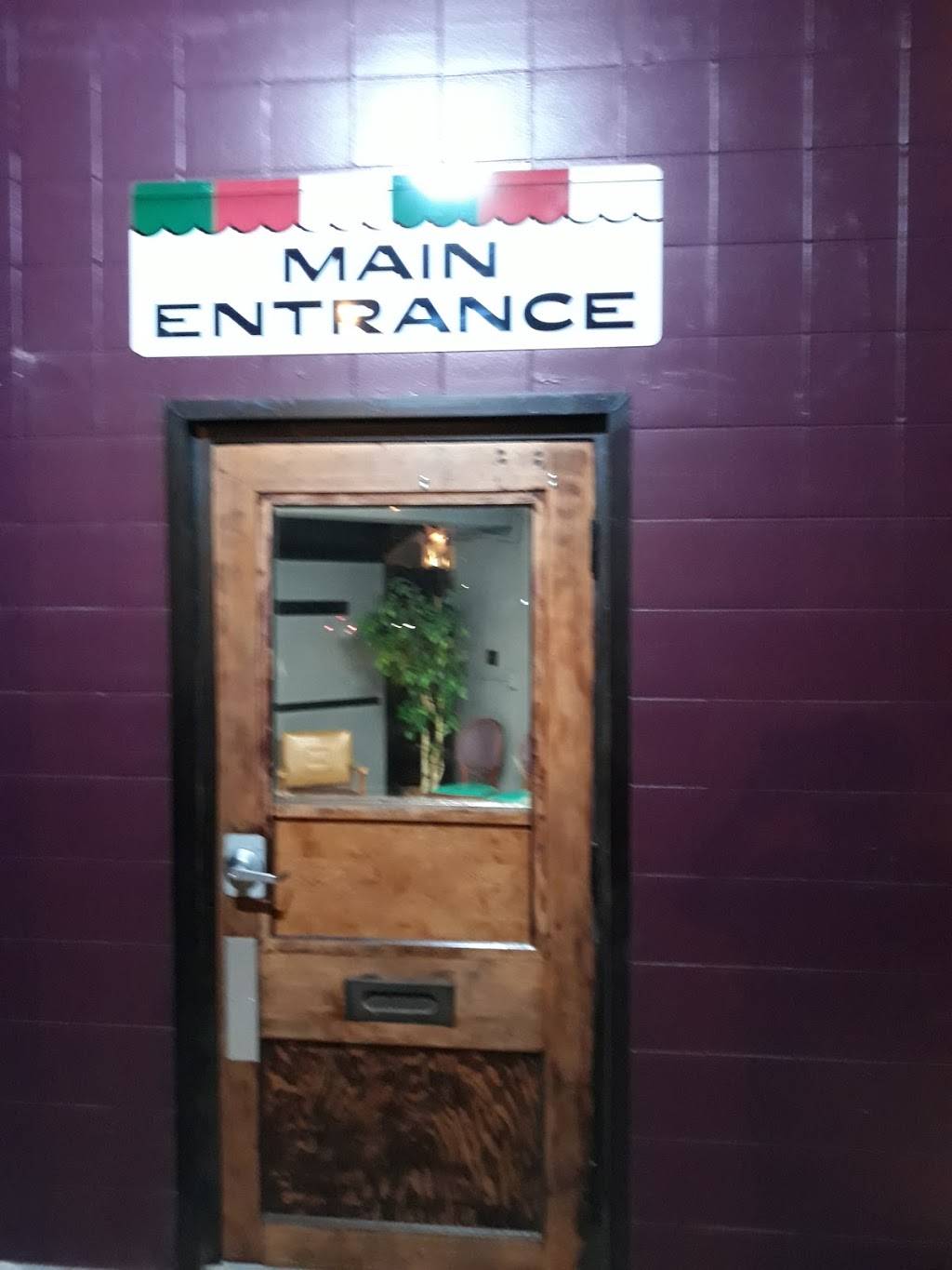 Giornos | restaurant | 1284 Lafayette Ave, Terre Haute, IN 47804, USA | 8129173333 OR +1 812-917-3333