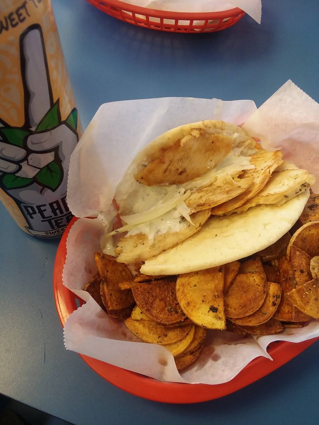 Bobaloons | restaurant | 1700 Ludington St, Escanaba, MI 49829, USA | 9067896169 OR +1 906-789-6169