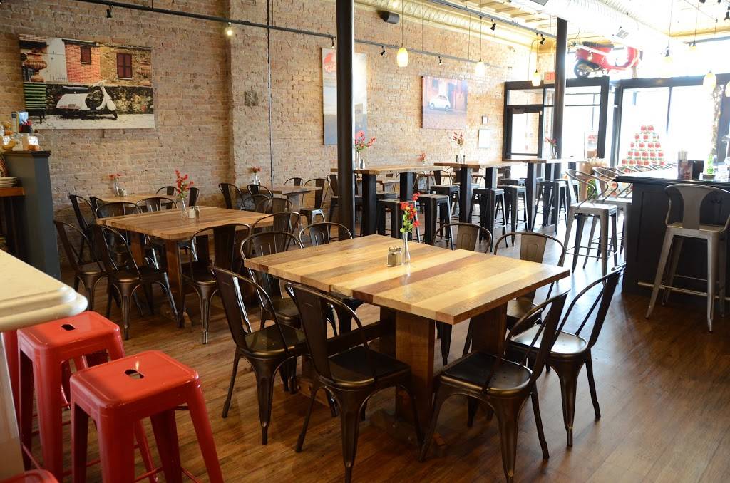 Red Vespa | restaurant | 208 E Main St, Solon, IA 52333, USA | 3196242080 OR +1 319-624-2080