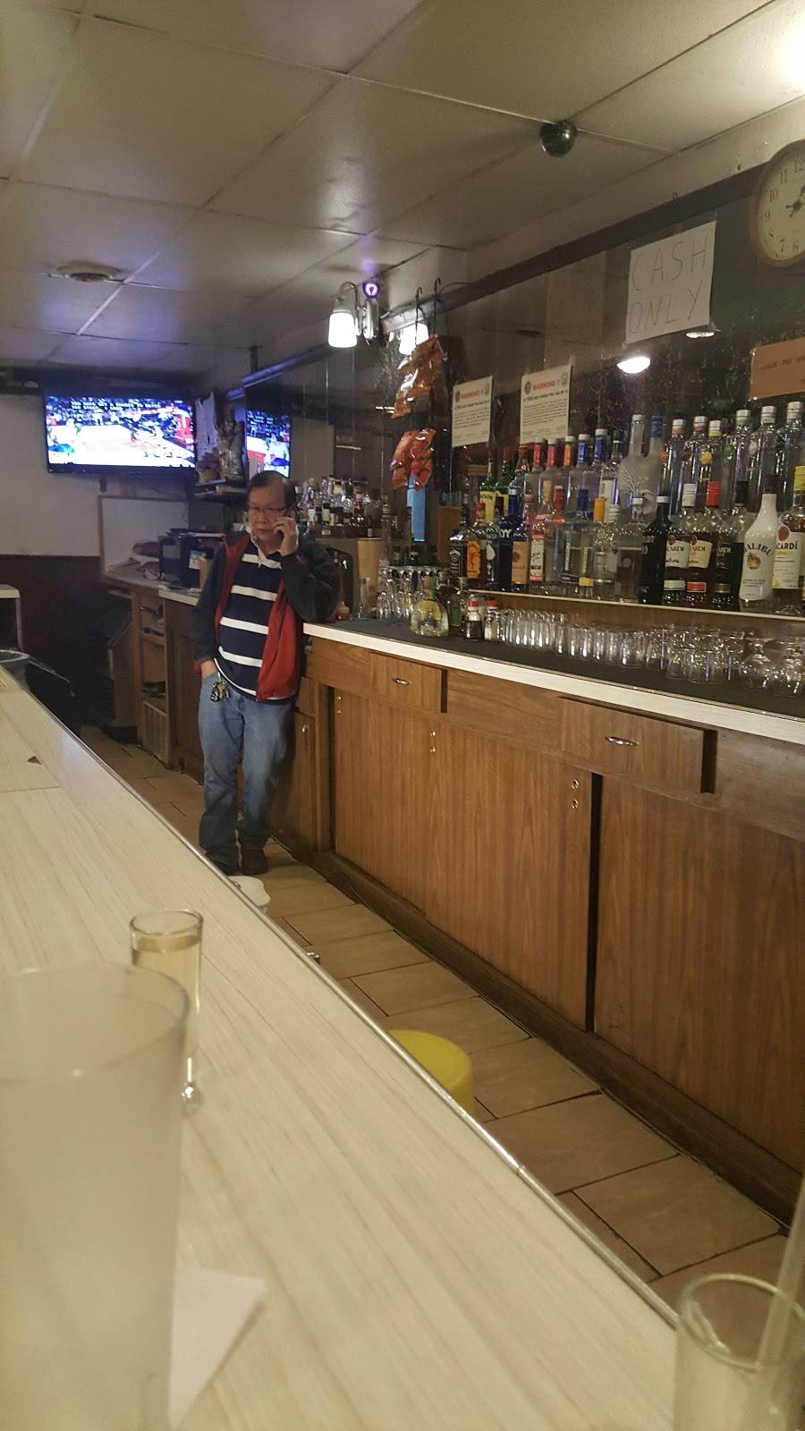 Golden House Restaurant | restaurant | 5238 St Clair Ave, Cleveland, OH 44103, USA | 2168815374 OR +1 216-881-5374