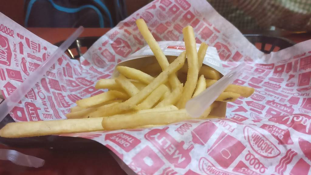 Jack in the Box | restaurant | 700 W Division St, Arlington, TX 76012, USA | 8175836430 OR +1 817-583-6430