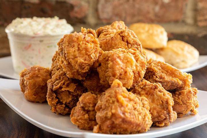 Chicken-N-Spice Orland | restaurant | 9135 W 159th St, Orland Hills, IL 60487, USA | 7089662155 OR +1 708-966-2155