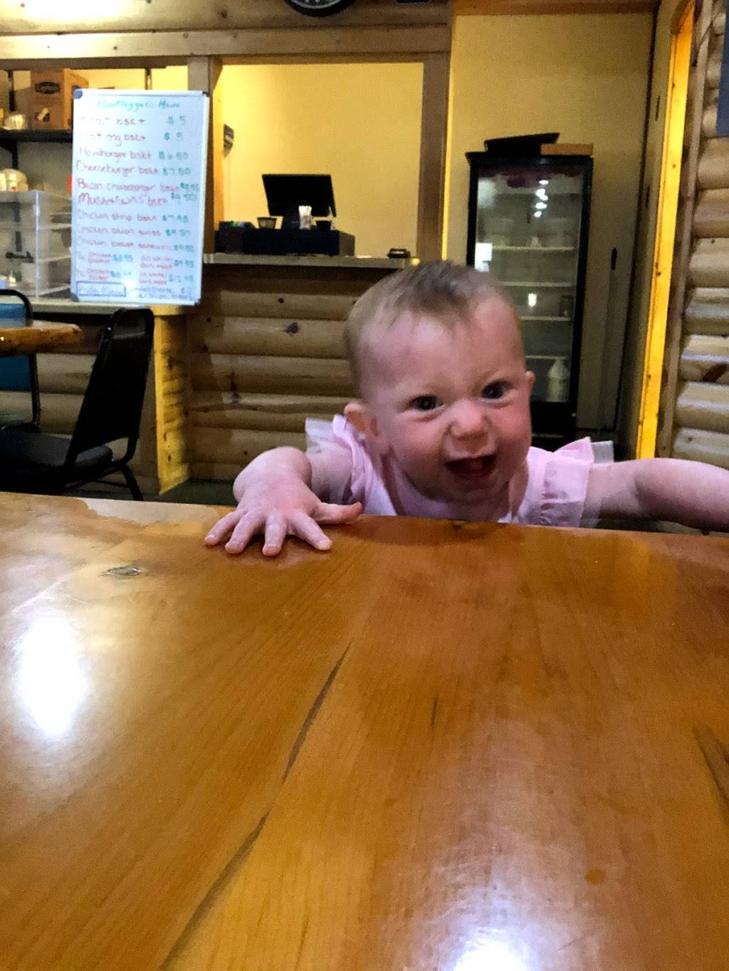 Bootleggers Bar And Grill | restaurant | 113 Main Ave, Deer Creek, MN 56527, USA | 2184622851 OR +1 218-462-2851