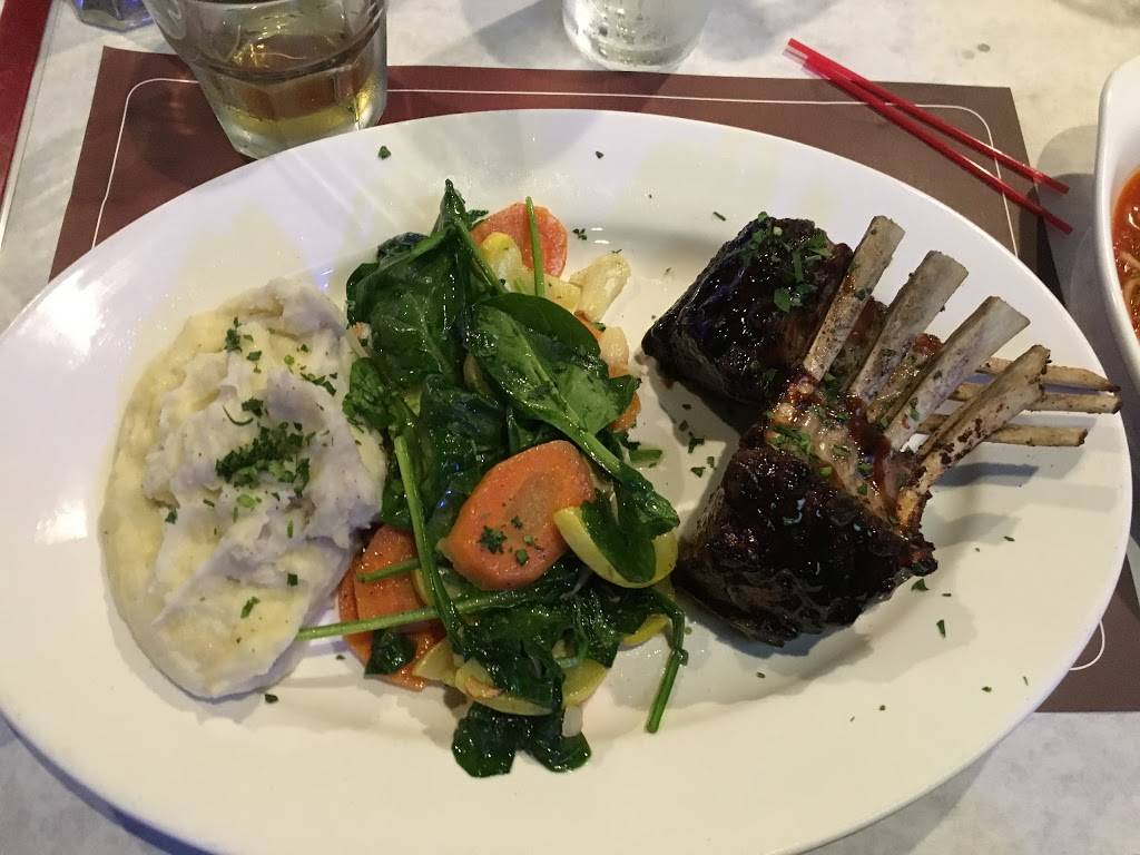 Mama Bellas Bar Lounge | night club | 457 Bushwick Ave, Brooklyn, NY 11206, USA | 7183816262 OR +1 718-381-6262