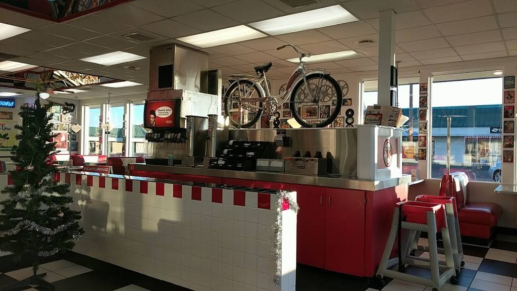 Spangles | restaurant | 6120 E 21st St N, Wichita, KS 67208, USA | 3166824332 OR +1 316-682-4332