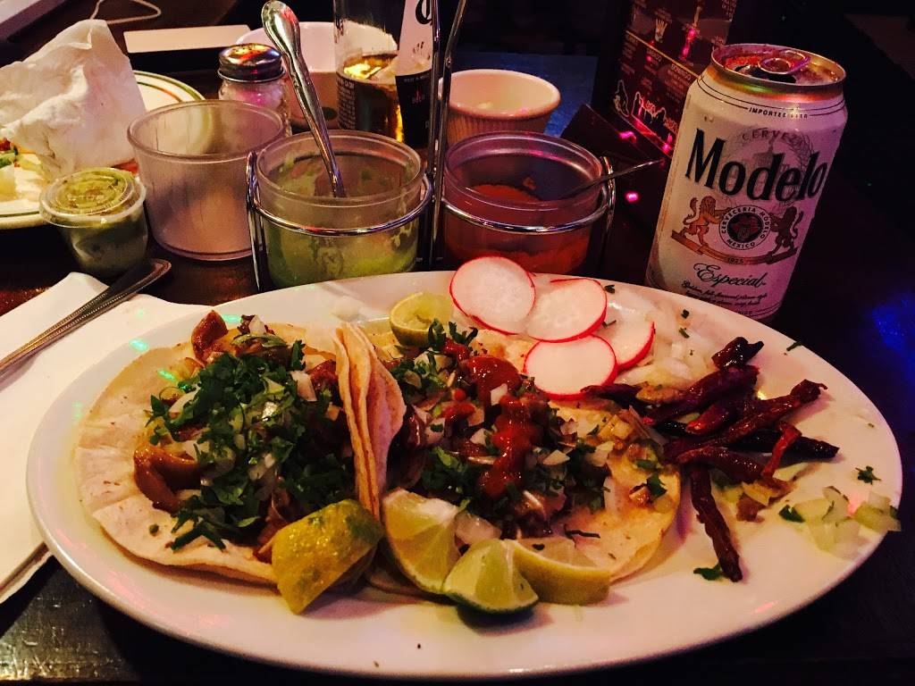 Las Sirenas | restaurant | 1896 Jerome Ave, The Bronx, NY 10453, USA | 9177923395 OR +1 917-792-3395