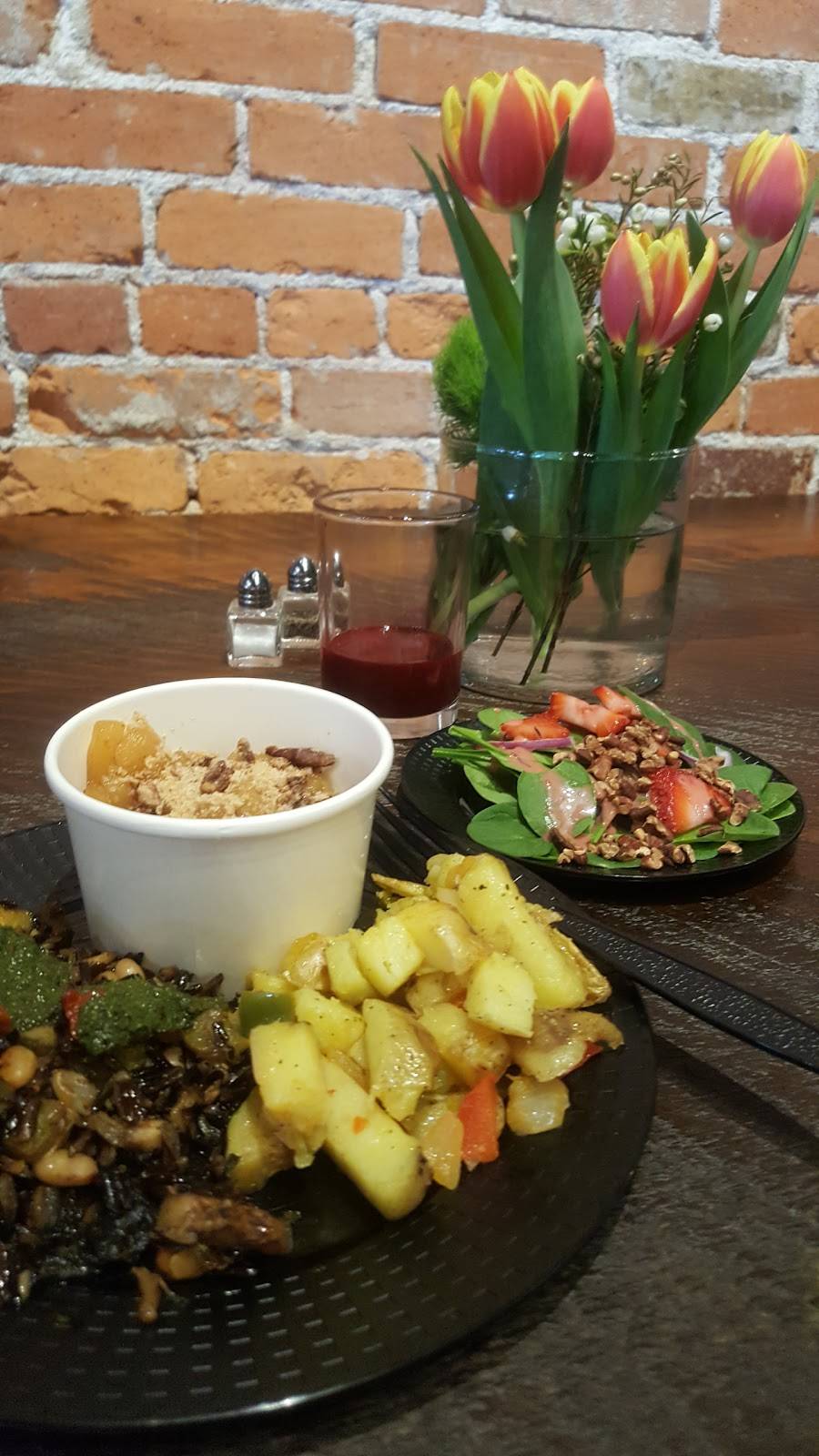 The Kitchen | restaurant | 231 E Livingston Ave, Columbus, OH 43215, USA | 6142258940 OR +1 614-225-8940