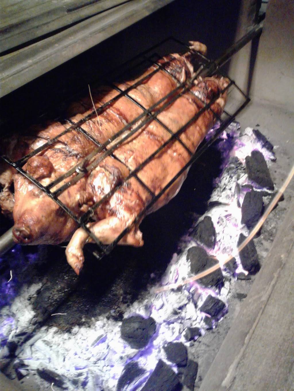 Restaurante y Lechonera Principe | restaurant | 237 Cecil B. Moore Ave, Philadelphia, PA 19122, USA | 2152359048 OR +1 215-235-9048