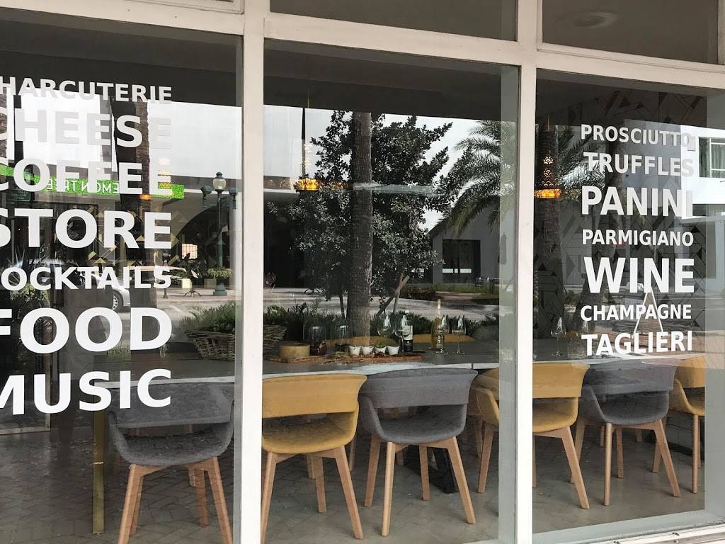 A bite | restaurant | 1272 N Palm Ave, Sarasota, FL 34236, USA | 9415652536 OR +1 941-565-2536