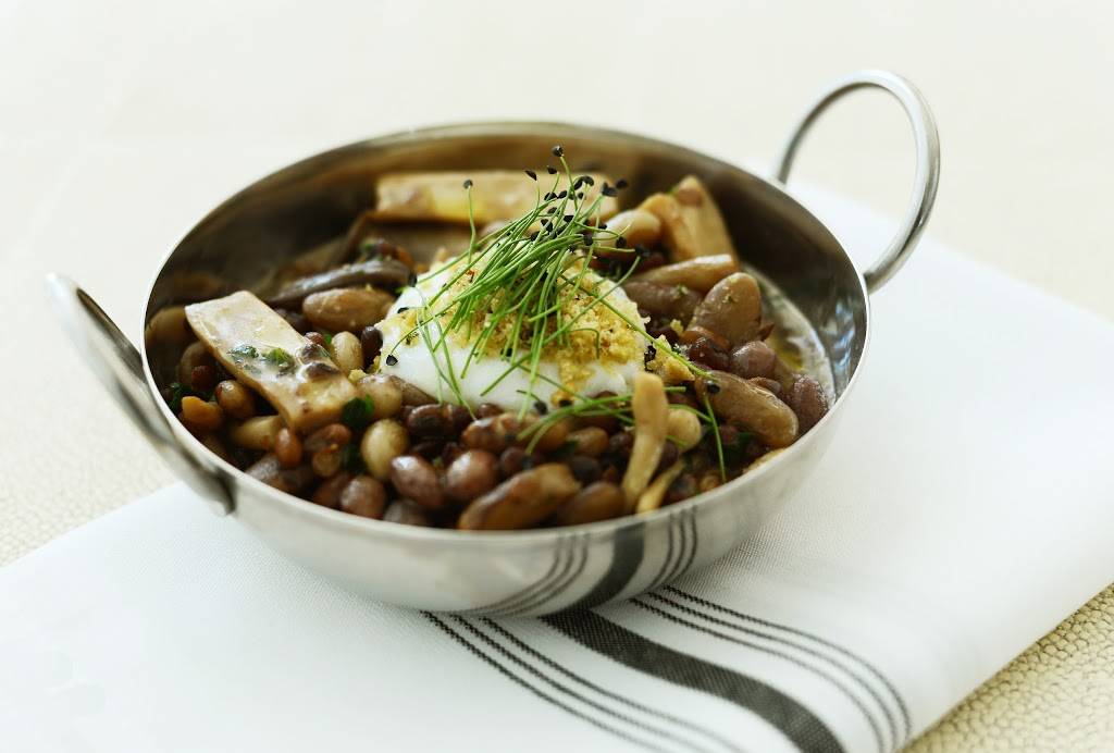 Artisan Beach House Restaurant & Sunset Lounge | night club | 10295 Collins Ave, Bal Harbour, FL 33154, USA | 3054555460 OR +1 305-455-5460