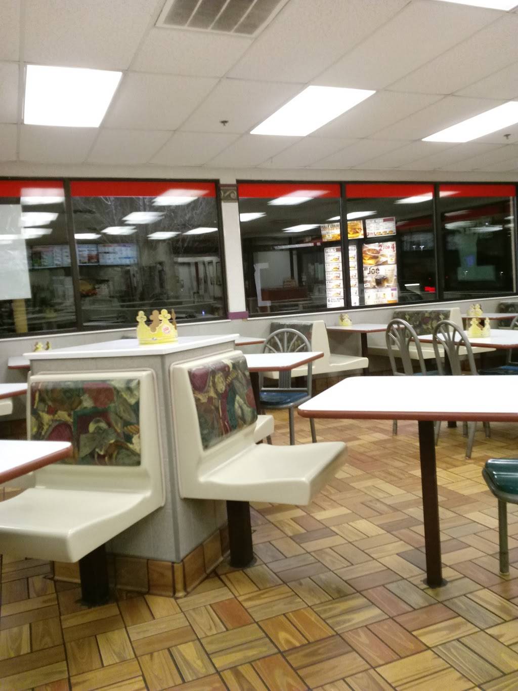 Burger King | restaurant | 4620 S Hurstbourne Pkwy, Louisville, KY 40299, USA | 5024934545 OR +1 502-493-4545