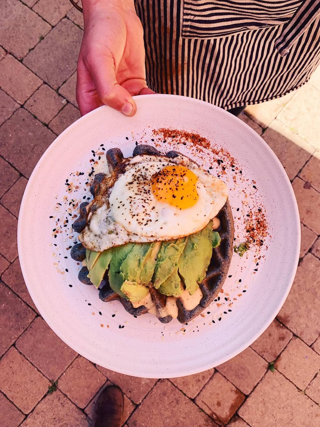 The Hidden Kitchen | restaurant | 113 N Ocean Ave, Cayucos, CA 93430, USA | 8059957030 OR +1 805-995-7030