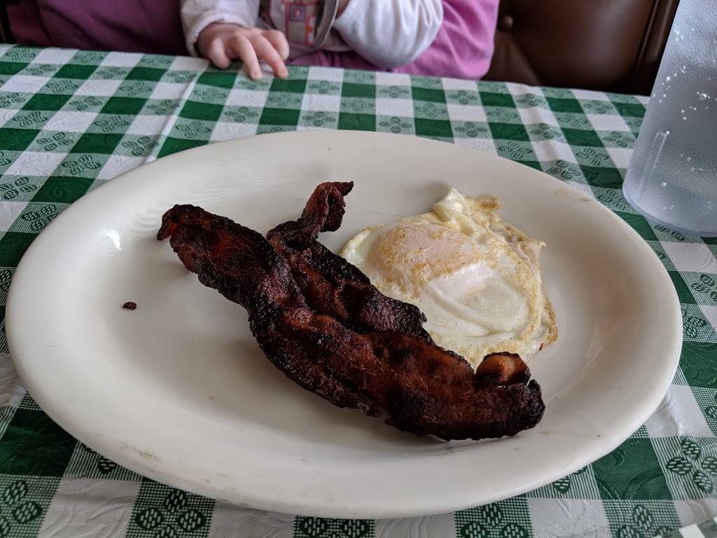 Lisas Radial Cafe | cafe | 817 N 40th St, Omaha, NE 68131, USA | 4025512176 OR +1 402-551-2176