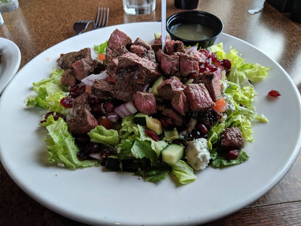 The Brass Rail | restaurant | 4601 State Hwy K, OFallon, MO 63368, USA | 6363291349 OR +1 636-329-1349