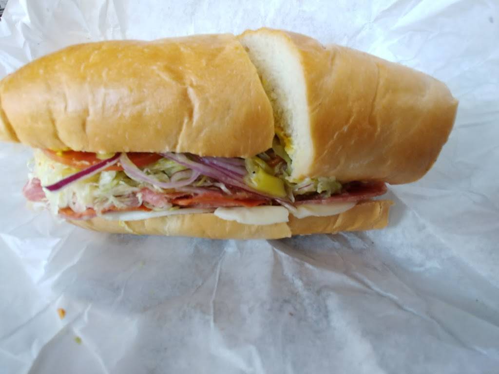 Route 33 Sandwich Co | restaurant | 700 Kern St, Taft, CA 93268, USA | 6617633333 OR +1 661-763-3333
