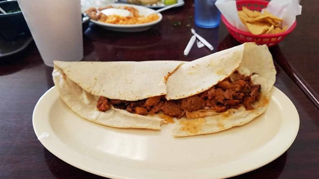 La Lupita Mexican Store and Restaurant #1 | restaurant | 510 W Broadway St, Lenoir City, TN 37771, USA | 8659863525 OR +1 865-986-3525