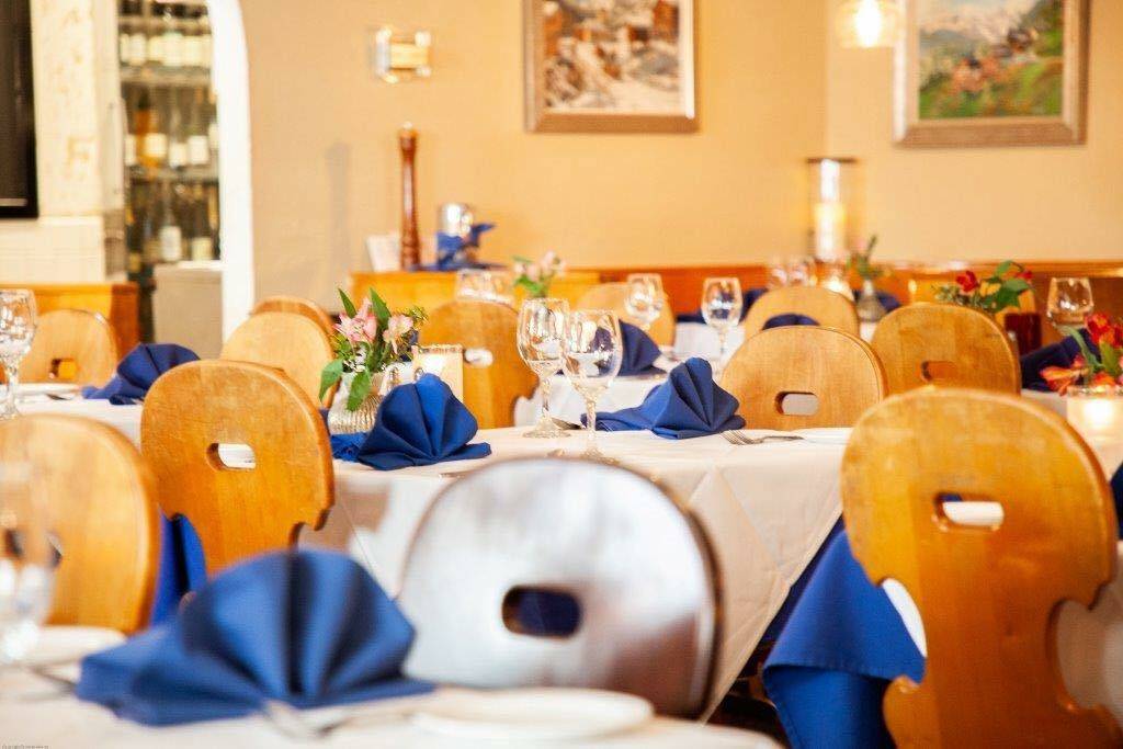 La Gare | restaurant | 208 Wilson St, Santa Rosa, CA 95401, USA | 7075284355 OR +1 707-528-4355