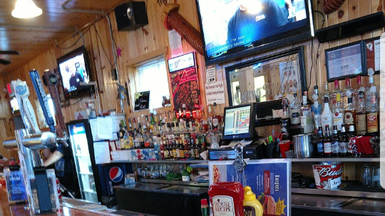 Loose Screw | restaurant | 45 Church St, German Valley, IL 61039, USA | 8153622707 OR +1 815-362-2707