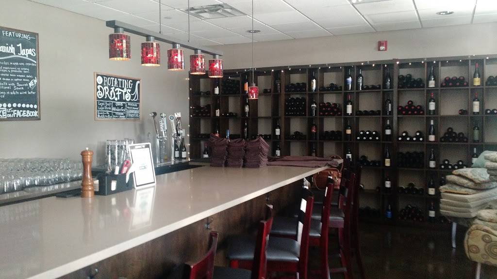 Urban Vines Wine Bistro | restaurant | 4639, 9219 Garland Rd #1102, Dallas, TX 75218, USA | 2143289463 OR +1 214-328-9463