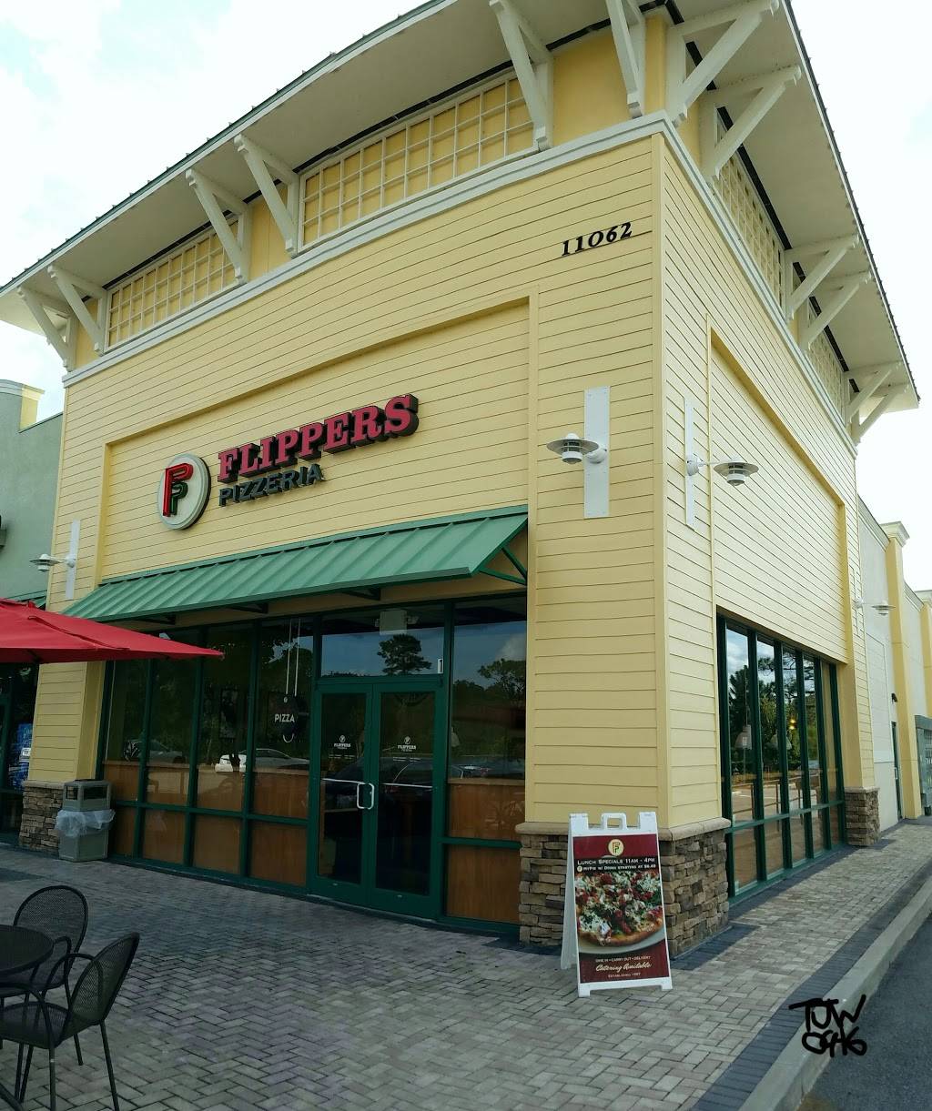 Flippers Pizzeria | meal delivery | 11062 International Dr, Orlando, FL 32821, USA | 4074770447 OR +1 407-477-0447