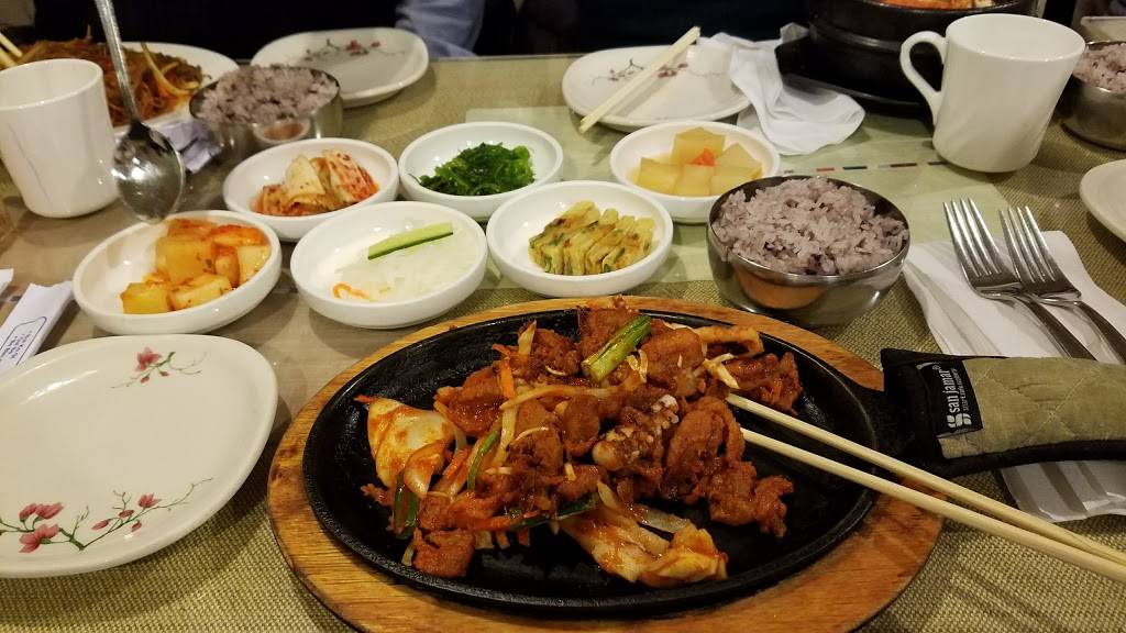 Bewon | restaurant | 3574 Plymouth Rd, Ann Arbor, MI 48105, USA | 7343321004 OR +1 734-332-1004