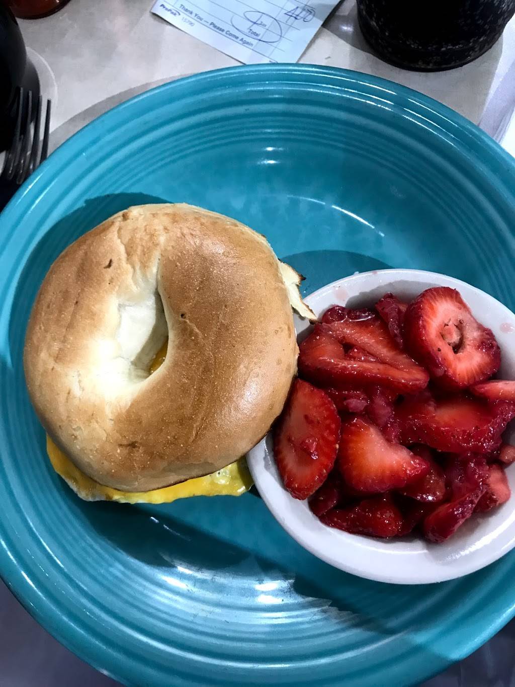 Pamelas Diner | restaurant | 60 21st St, Pittsburgh, PA 15222, USA | 4122816366 OR +1 412-281-6366