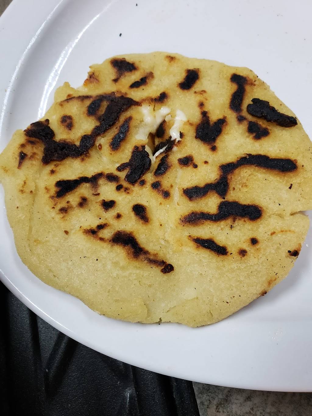 El Proveedor Pupuseria | restaurant | 850 S 21st St, Fort Pierce, FL 34950, USA | 7722524991 OR +1 772-252-4991