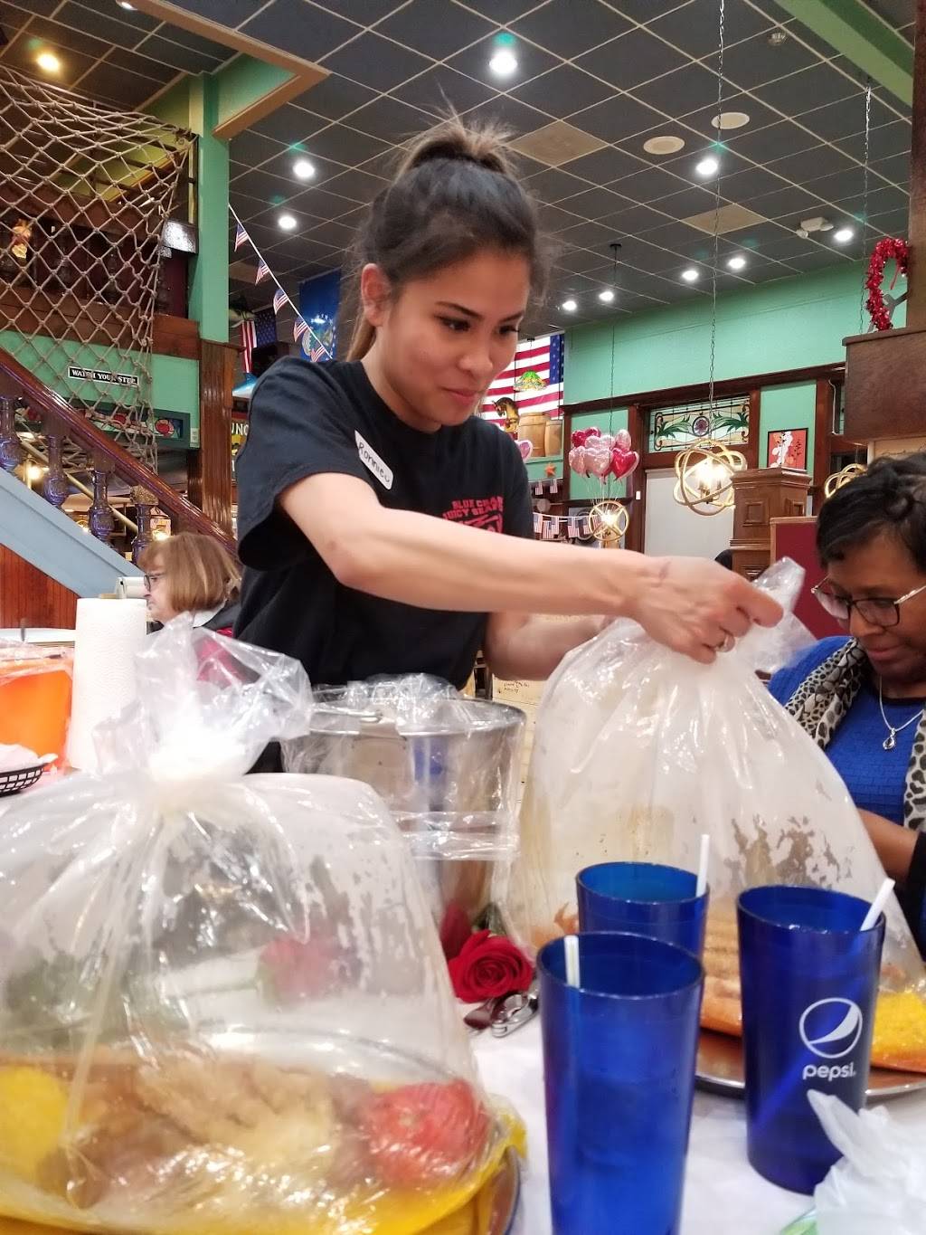 Blue Crab Juicy Seafood & Bar | restaurant | 8901 Kingsridge Dr, Dayton, OH 45458, USA | 9378138081 OR +1 937-813-8081