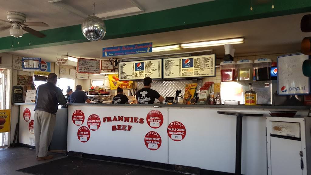 Frannies Beef & Catering | restaurant | 4304 River Rd, Schiller Park, IL 60176, USA | 8476787771 OR +1 847-678-7771