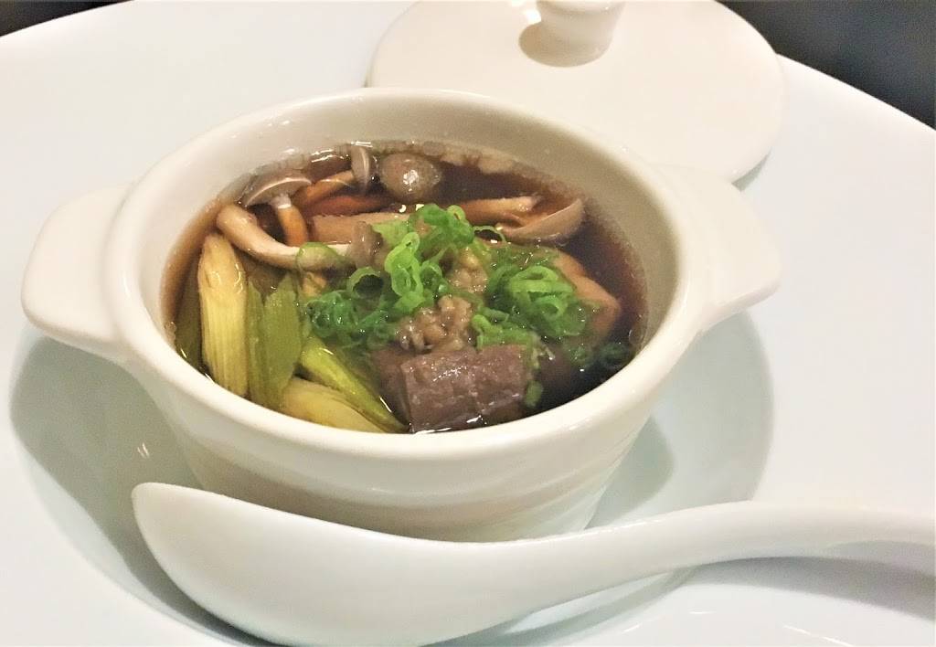 Yoichis | restaurant | 230 E Victoria St, Santa Barbara, CA 93101, USA | 8059626627 OR +1 805-962-6627