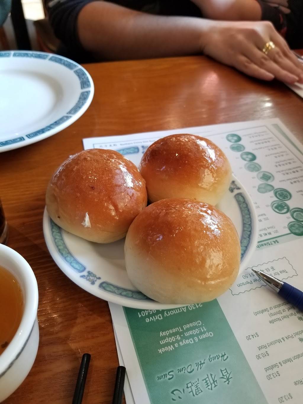 Hang Ah Dim Sum | restaurant | 2130 Armory Dr, Santa Rosa, CA 95401, USA | 7075767873 OR +1 707-576-7873