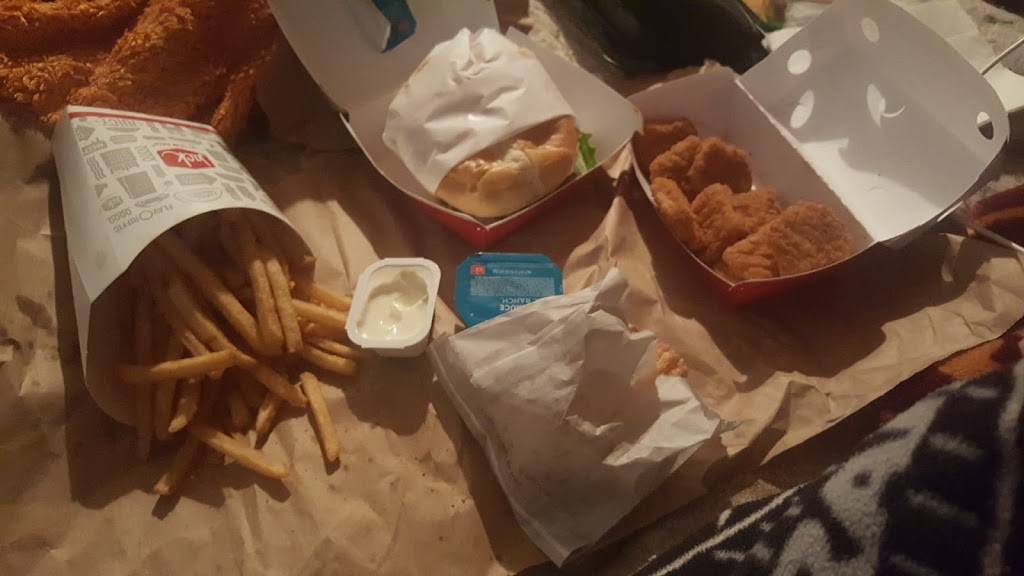 Jack in the Box | restaurant | 2641 Mt Vernon Ave, Bakersfield, CA 93306, USA | 6618729850 OR +1 661-872-9850